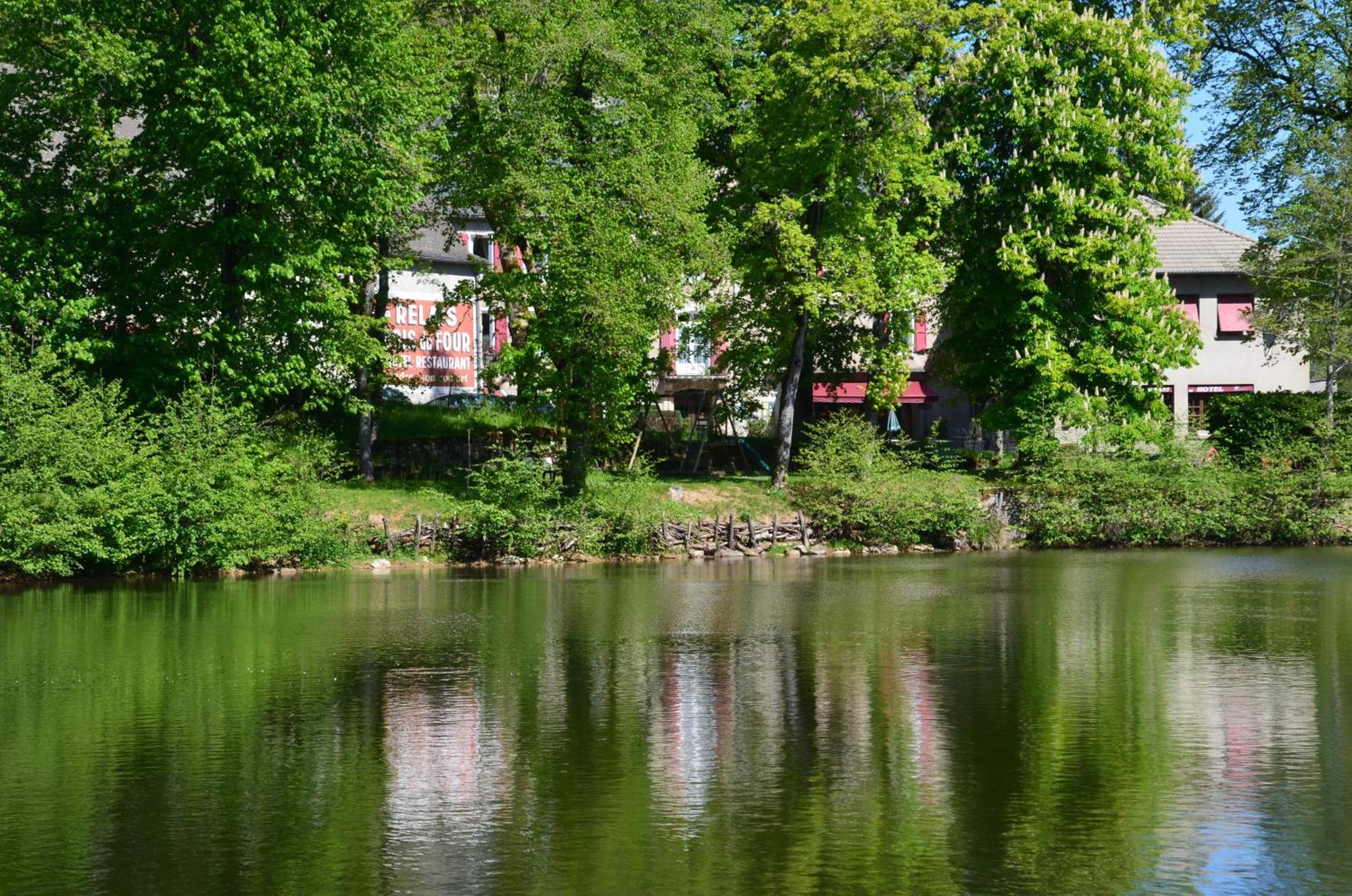 Relais Du Bois Du Four Hotel Saint-Léons Екстериор снимка